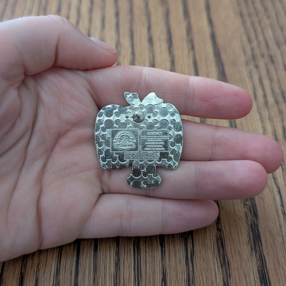 Disney Pin - Picture 2 of 3